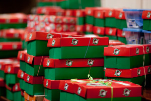 christmas-shoe-boxes-mwfx5lxf